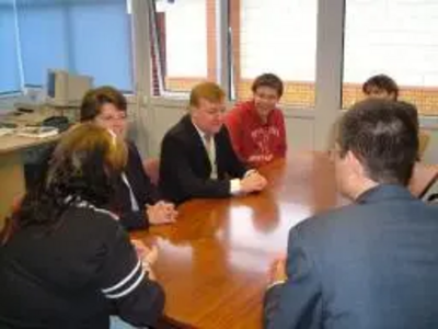 Charles Kennedy answers questions from Woking College's School Council