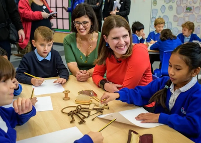 Jo Swinson Layla Moran School visit GE2019